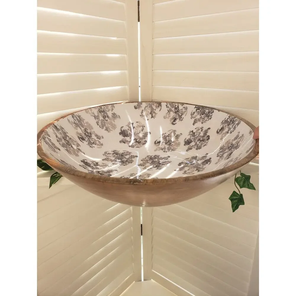 WOOD AND ACRYLIC DECORATIVE BOWL